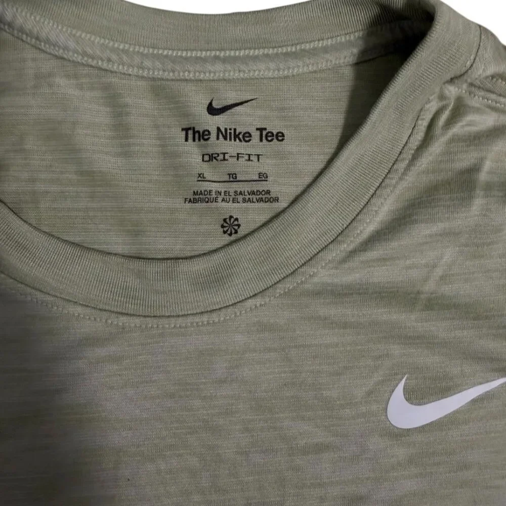 Men's The Nike Tee Dri-Fit Heather Green Athletic Shirt Size XL